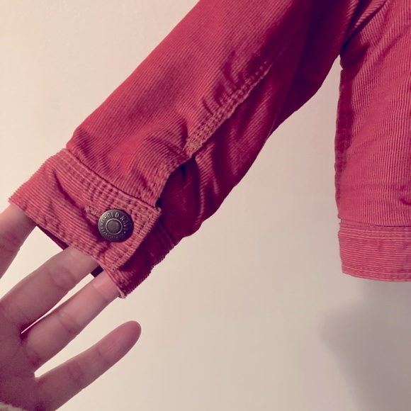 Old Navy Sherpa Lined Corduroy Toddler Jacket - Picture 5 of 5